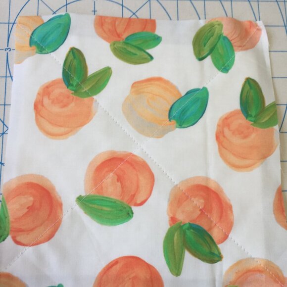 8x8 potholder peaches peach Georgia fruit potholder Pot holders quilted trivets - Picture 3 of 4